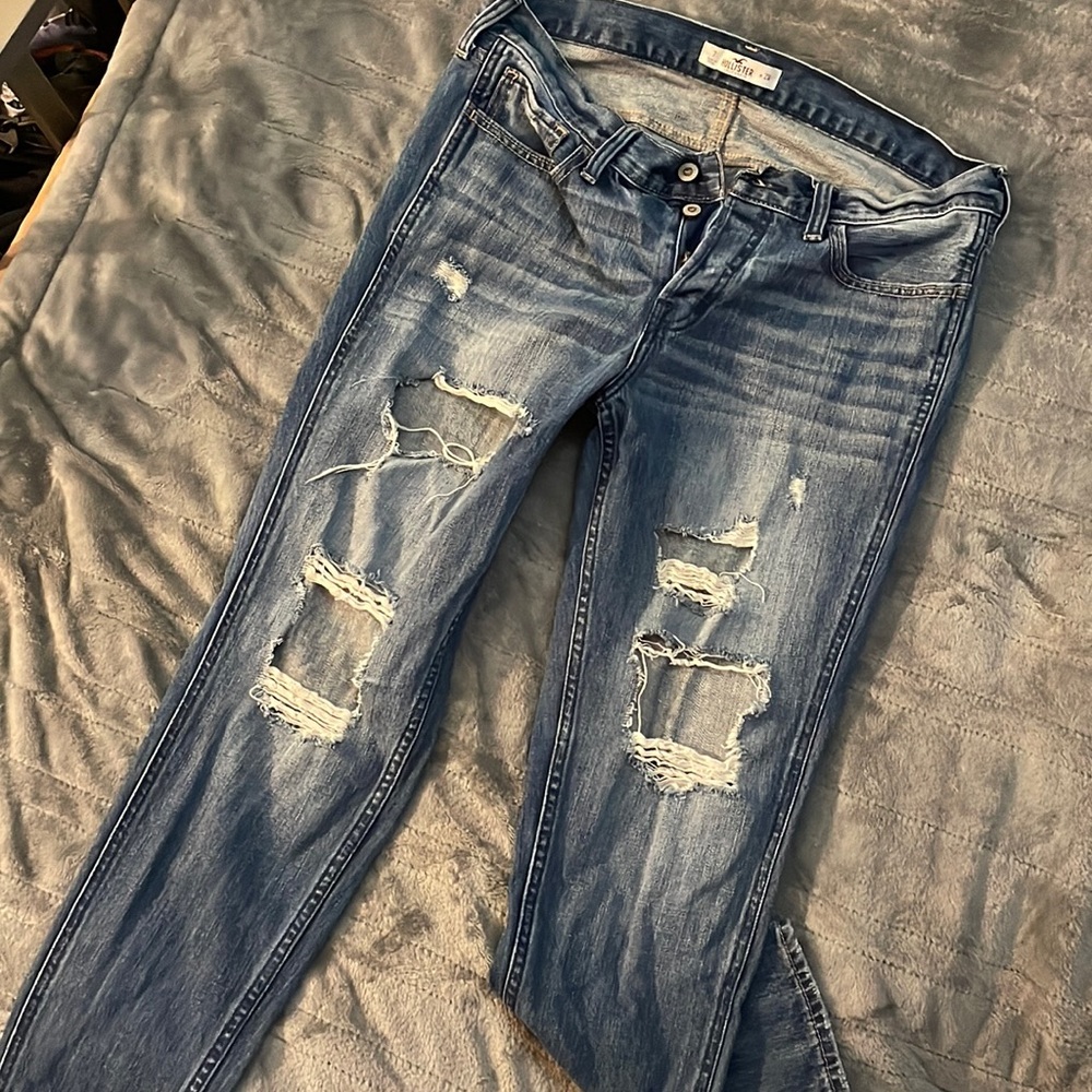 Hollister Ripped Boyfriend Jeans